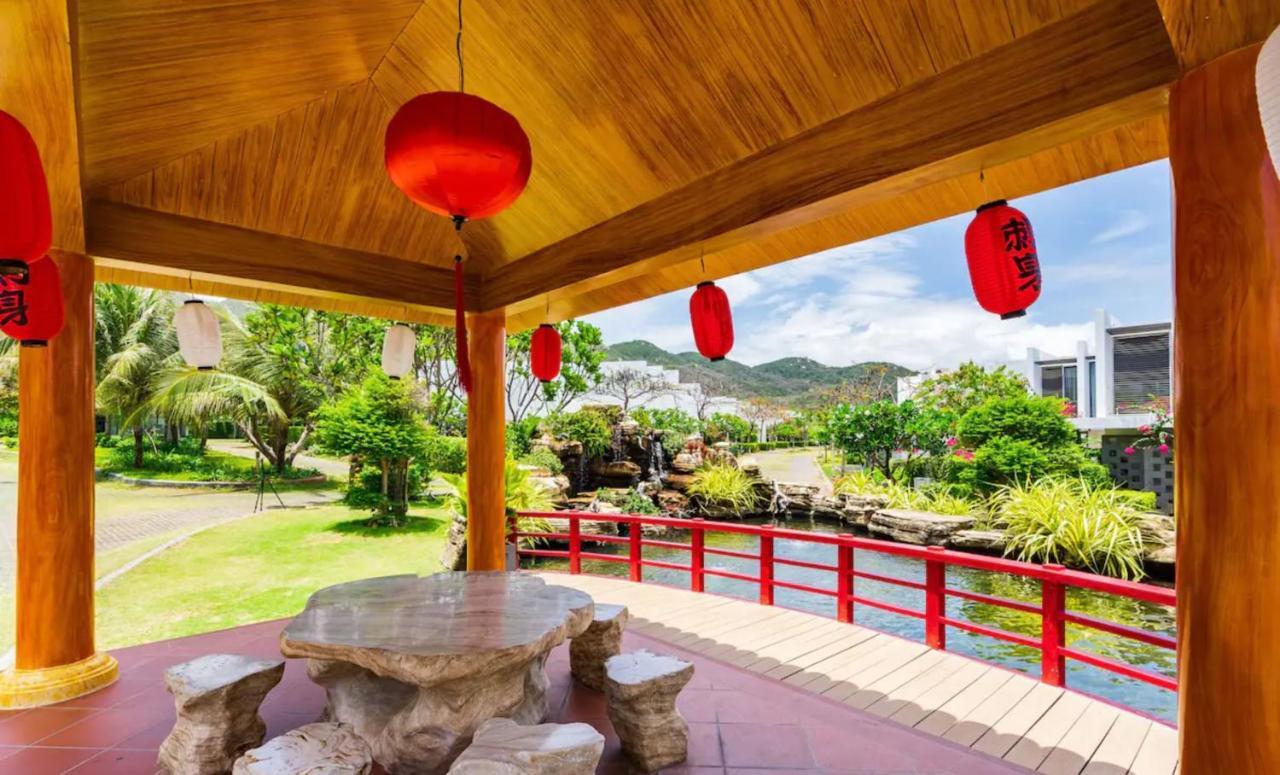 Oceanami Villa Resort: Beachfront Villas with Pool and BBQ in Long Hai Exterior photo