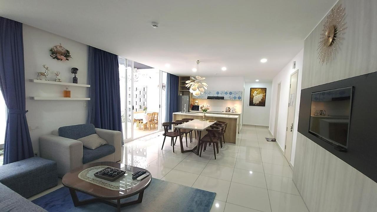 Oceanami Villa Resort: Beachfront Villas with Pool and BBQ in Long Hai Exterior photo